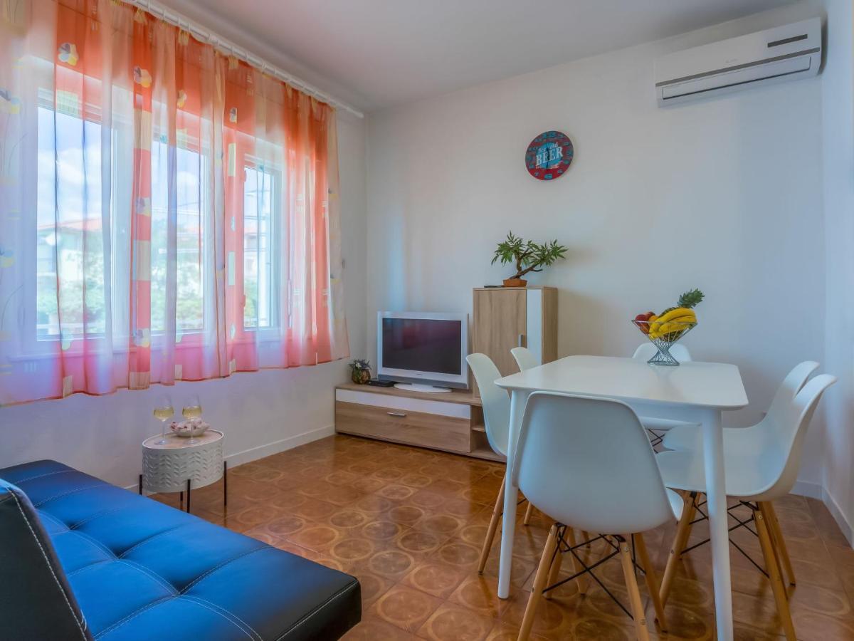 Apartment Tea By Interhome Novi Vinodolski Εξωτερικό φωτογραφία