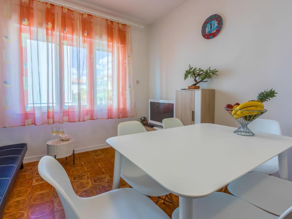 Apartment Tea By Interhome Novi Vinodolski Εξωτερικό φωτογραφία