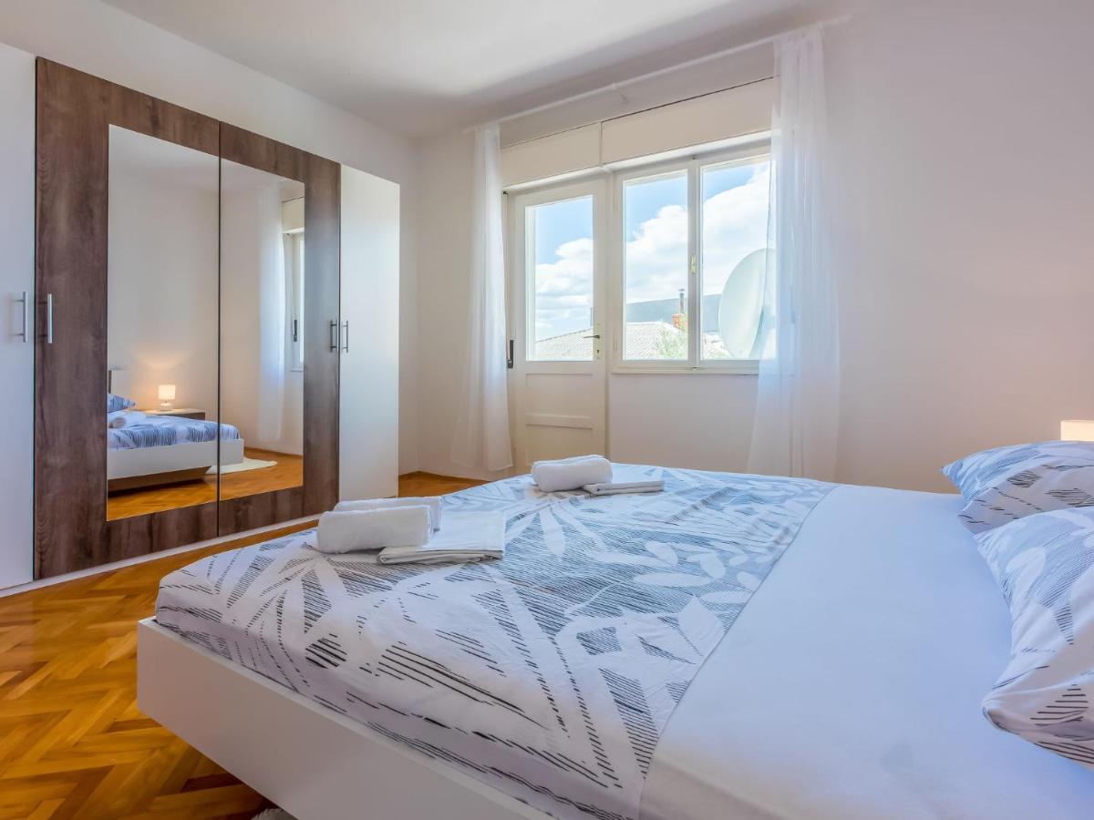 Apartment Tea By Interhome Novi Vinodolski Εξωτερικό φωτογραφία